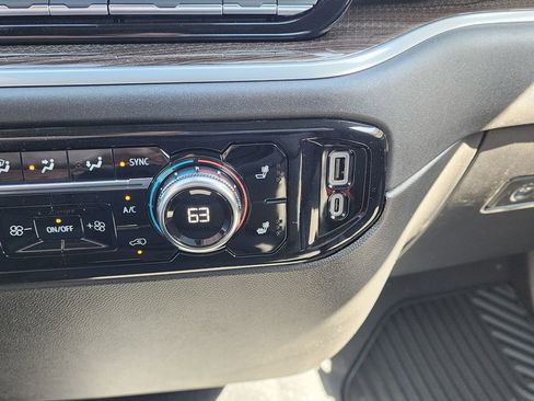 New 2026 GMC Sierra 1500 Elevation image 30