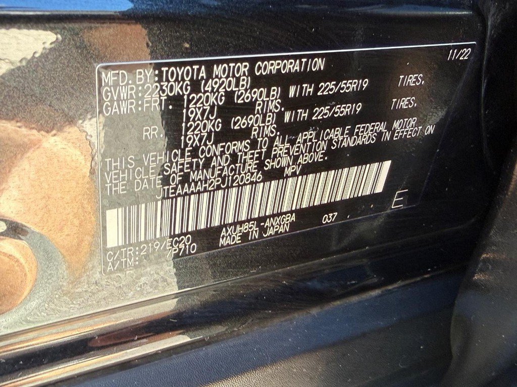 Used 2023 Toyota Venza XLE AWD/4WD image 23