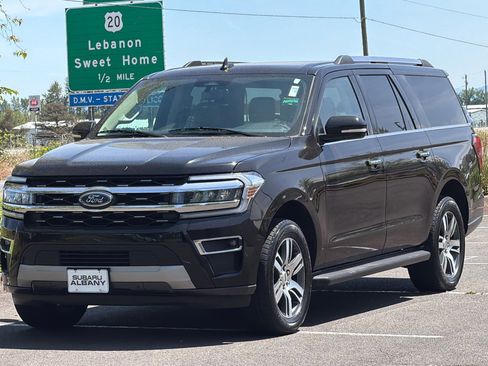 Used 2024 Ford Expedition Max Limited AWD/4WD image 8