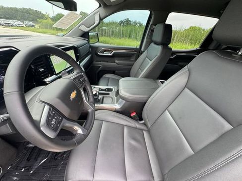 Used 2026 Chevrolet Silverado 1500 LT AWD/4WD image 28