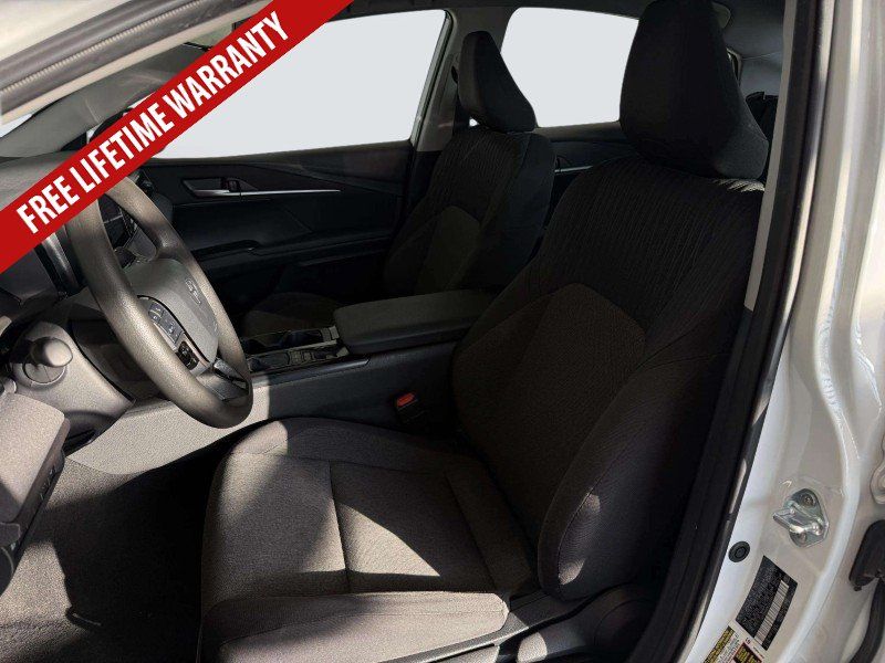 Used 2025 Toyota Camry LE FWD image 27