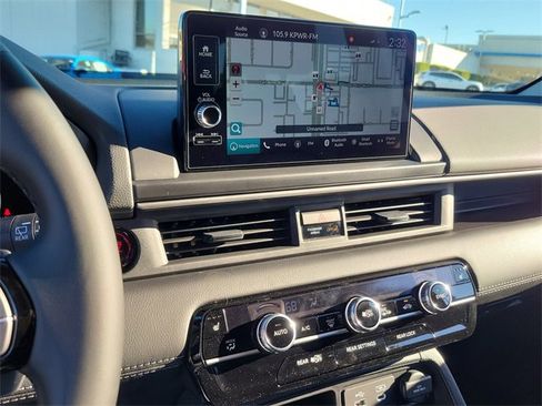 New 2025 Honda Pilot Touring image 28