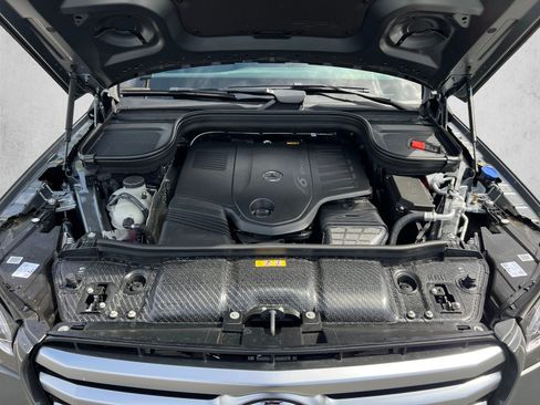 New 2026 Mercedes-Benz GLS 450 4MATIC image 18