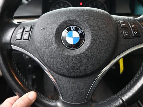Used 2013 BMW 328i Convertible RWD image 39