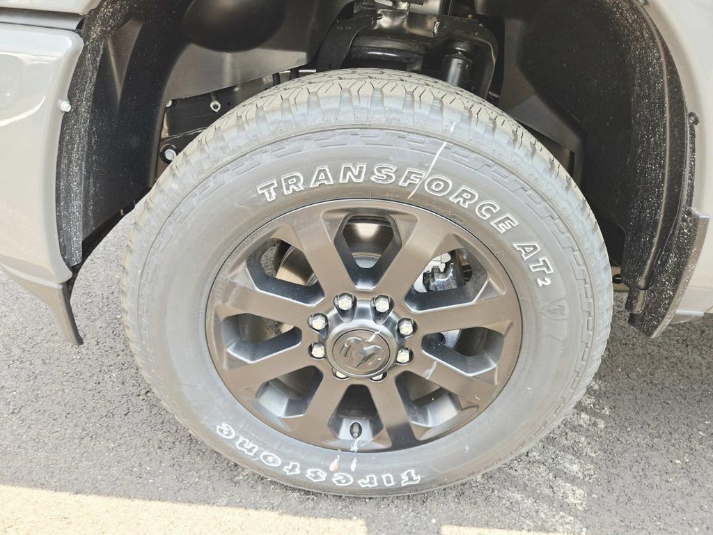 New 2026 RAM 2500 Big Horn AWD/4WD image 14