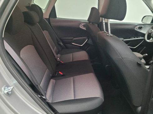 Used 2025 Kia Soul S image 19