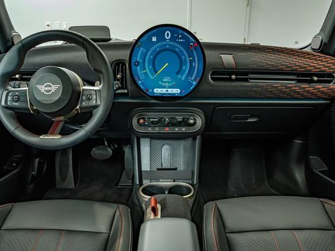 Used 2025 MINI Cooper S FWD image 30