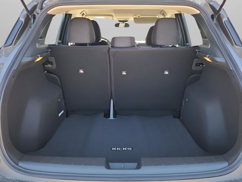 New 2026 Nissan Kicks S image 8