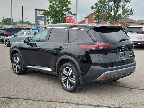 Used 2023 Nissan Rogue SL w/ SL Premium Package AWD/4WD image 2