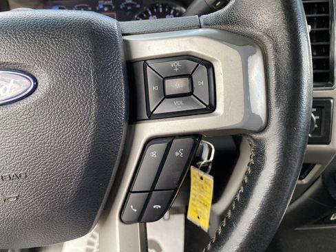 Used 2019 Ford F250 Lariat image 31