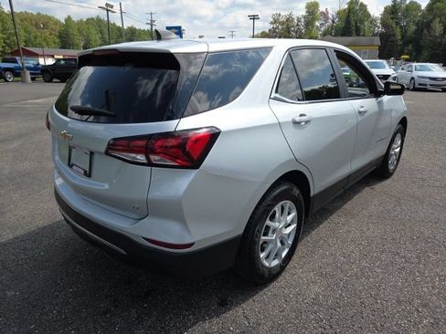 Used 2022 Chevrolet Equinox LT AWD/4WD image 25
