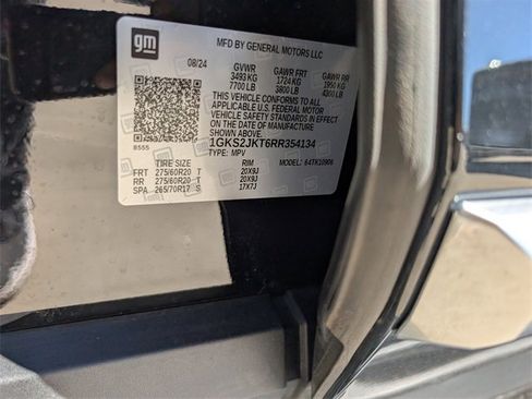 Used 2024 GMC Yukon XL Denali w/ Advanced Technology Package image 31