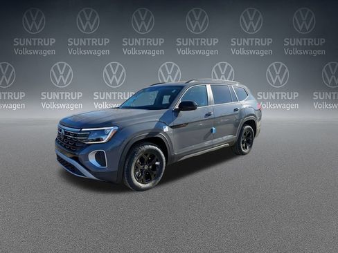New 2025 Volkswagen Atlas Peak Edition SE image 33