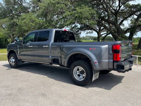 Used 2024 Ford F350 Platinum AWD/4WD image 7