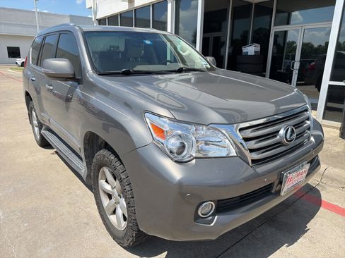 Used 2013 Lexus GX 460 w/ Comfort Plus Pkg AWD/4WD image 4