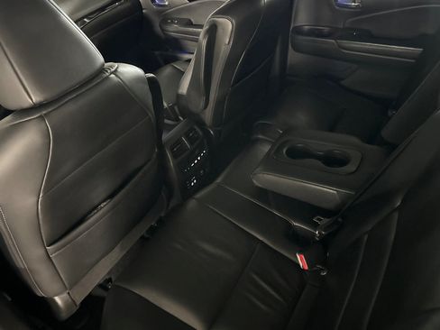 Used 2018 Honda Pilot Touring image 30