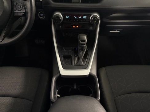 Used 2025 Toyota RAV4 XLE w/ Convenience Package image 21