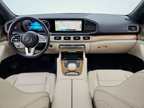 Used 2023 Mercedes-Benz GLS 450 4MATIC image 24