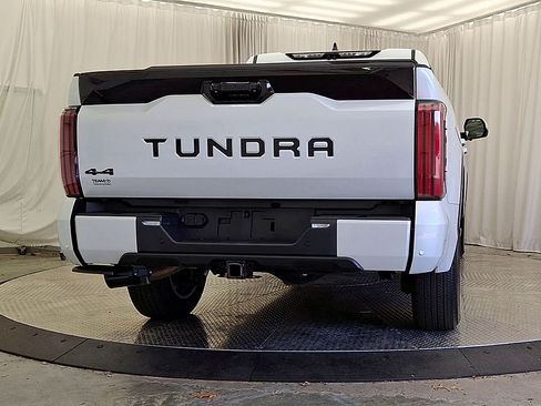 Certified 2022 Toyota Tundra Platinum w/ Advanced Package AWD/4WD image 12