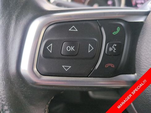 Certified 2019 Jeep Wrangler Unlimited Sahara AWD/4WD image 45