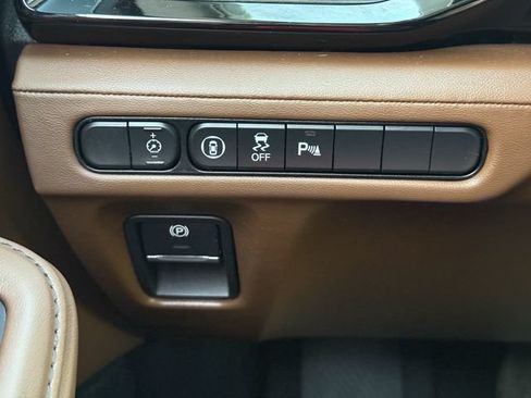 Used 2024 Acura MDX SH-AWD w/ Technology Package image 22