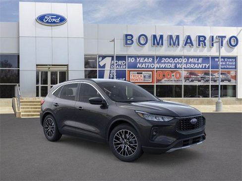 New 2026 Ford Escape SE image 7