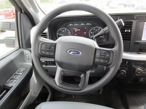 New 2025 Ford F250 XL w/ FX4 Off-Road Package image 18