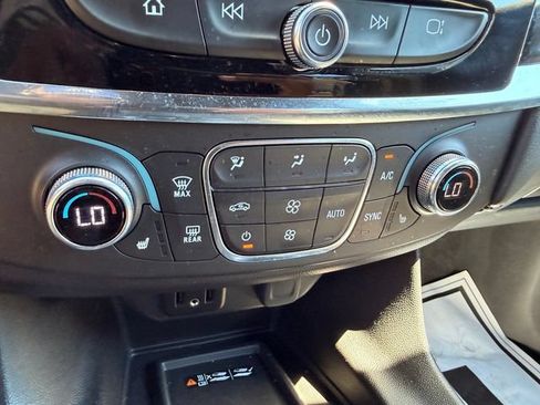 Used 2023 Chevrolet Traverse LT w/ LPO, Cargo Package AWD/4WD image 20
