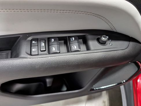 Used 2023 Jeep Compass Limited image 13