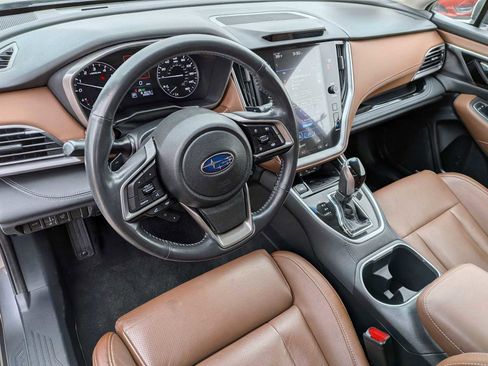 Used 2021 Subaru Outback Touring XT image 2
