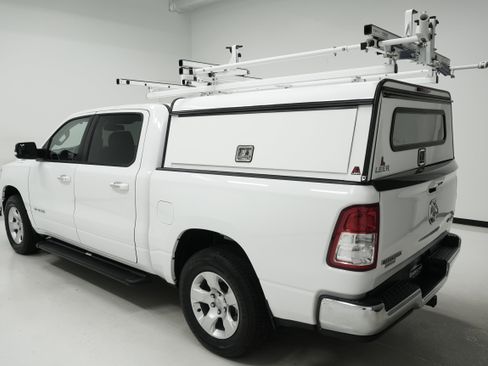 Used 2019 RAM 1500 Big Horn AWD/4WD image 4