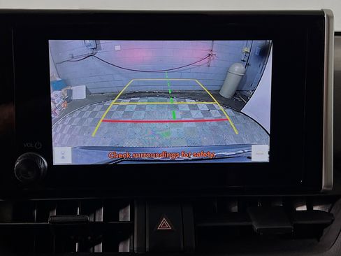 Used 2024 Toyota RAV4 LE image 27