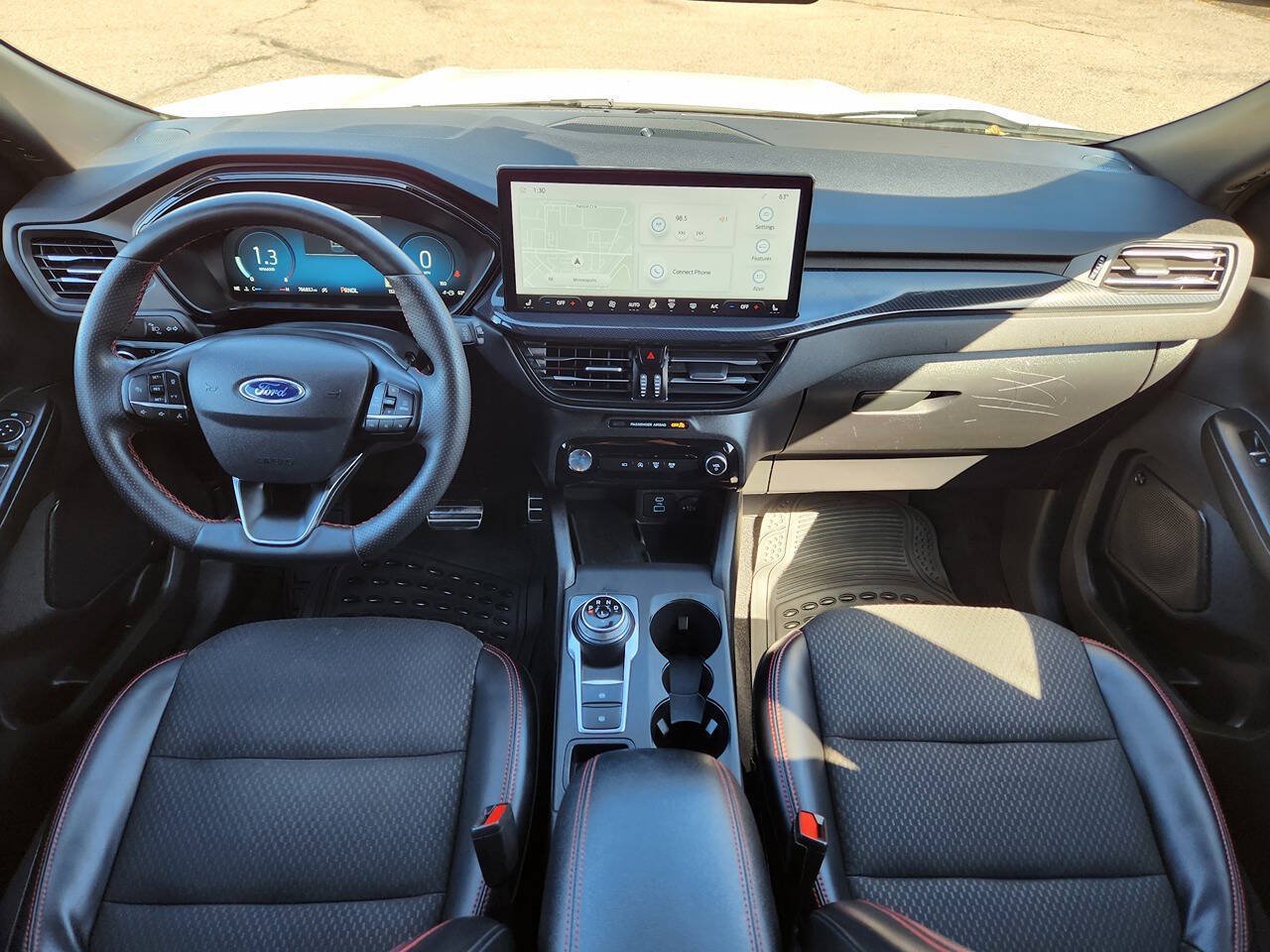 Used 2023 Ford Escape ST-Line Select w/ Tech Pack #2 AWD/4WD image 3