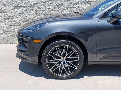 Certified 2026 Porsche Macan AWD/4WD image 31