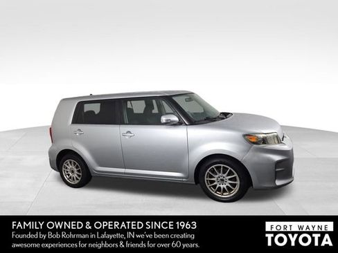 Used 2011 Scion xB image 5
