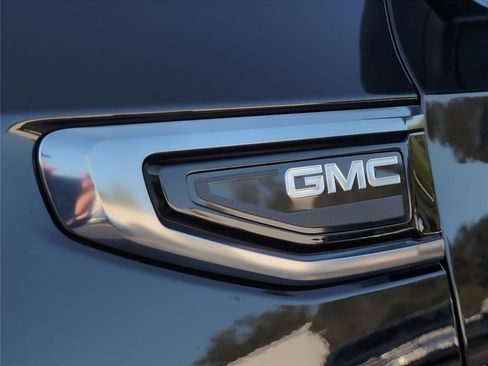 Used 2021 GMC Yukon AT4 w/ AT4 Premium Plus Package image 11