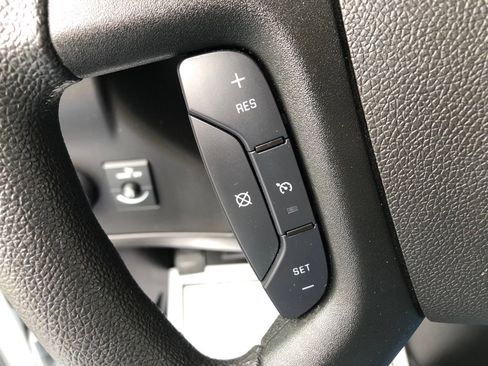 Used 2024 Chevrolet Express 2500 w/ Driver Convenience Package image 31