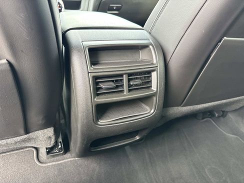 Certified 2025 Cadillac XT5 Premium Luxury image 18