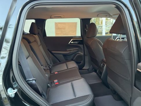 Used 2024 Mitsubishi Outlander ES image 20