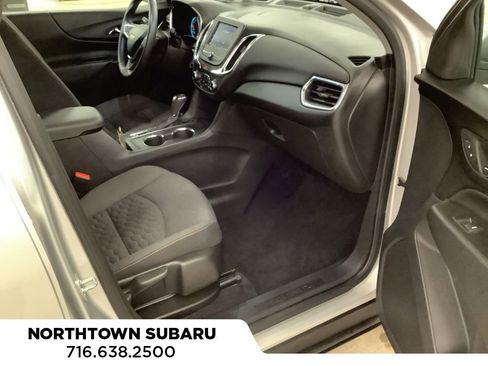 Used 2021 Chevrolet Equinox LT AWD/4WD image 19