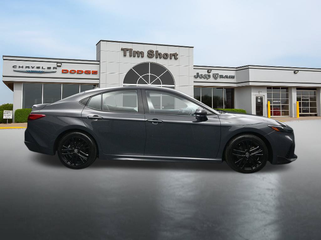 Used 2025 Toyota Camry SE FWD image 6