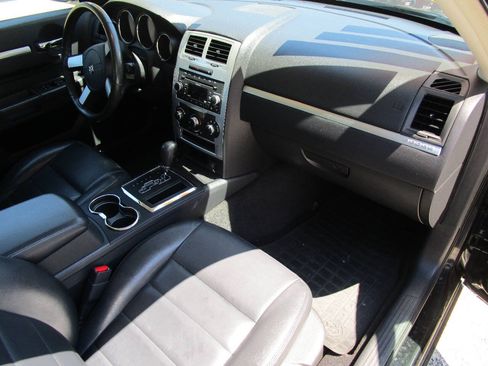 Used 2009 Dodge Charger SXT w/ Leather Interior Group RWD image 17