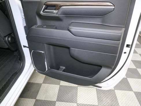 Used 2024 Chevrolet Silverado 1500 LT image 22