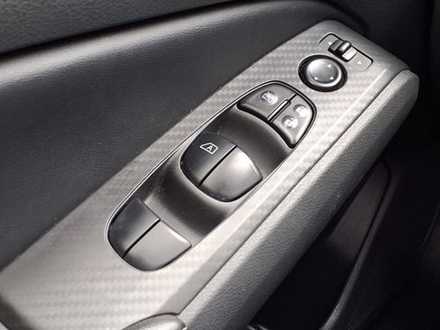 Used 2024 Nissan Altima 2.5 SV FWD image 20