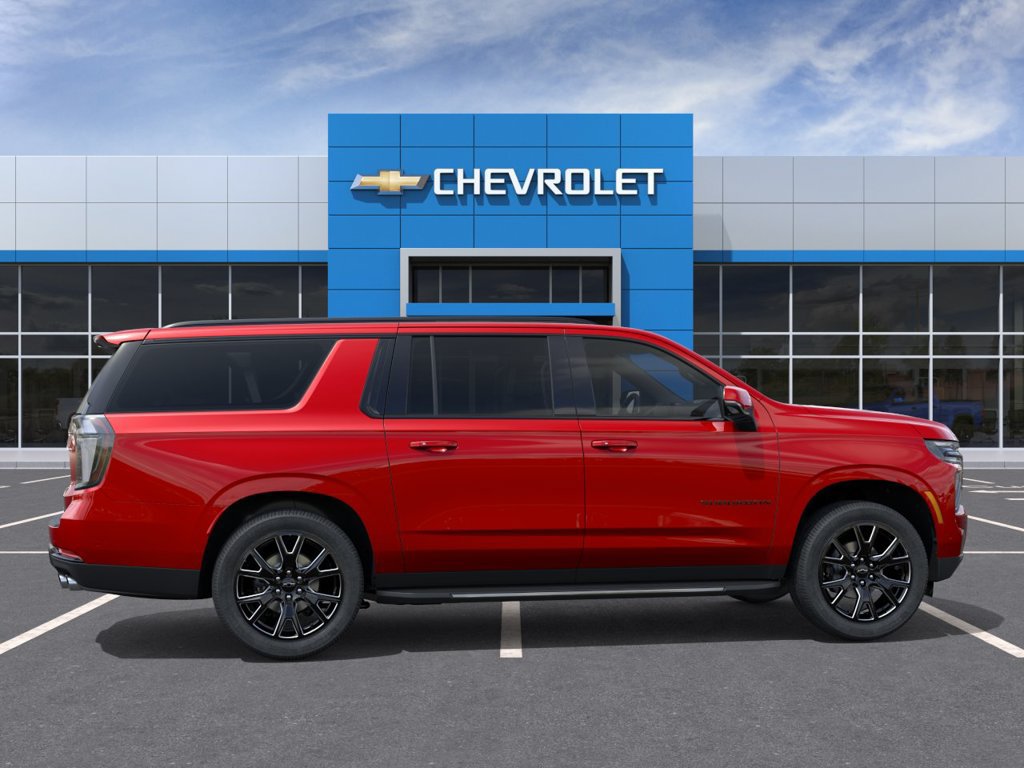 New 2026 Chevrolet Suburban RST w/ RST Capability Package AWD/4WD image 5