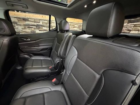 Used 2022 GMC Acadia SLT w/ Elevation Edition AWD/4WD image 33