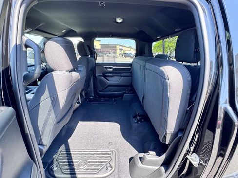 New 2026 RAM 1500 4x4 Crew Cab image 16