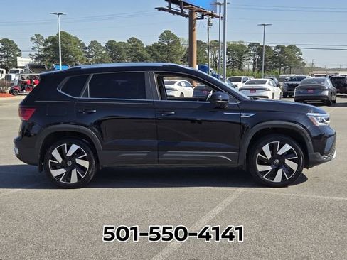 Used 2024 Volkswagen Taos SEL AWD/4WD image 7