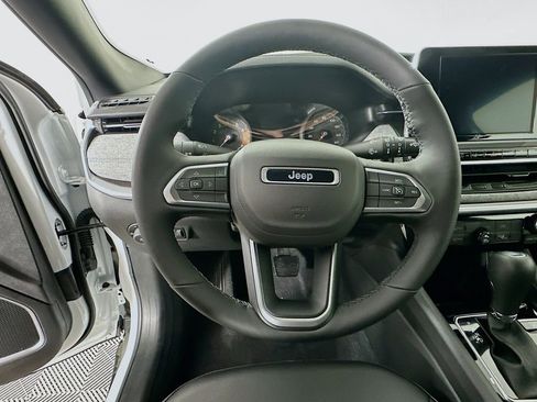 New 2026 Jeep Compass Latitude AWD/4WD image 15