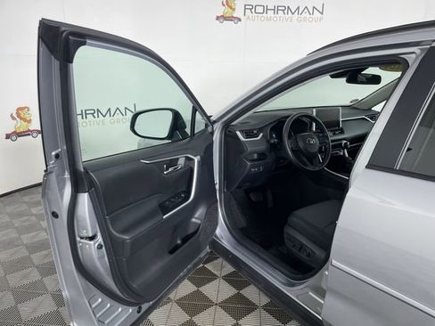 Used 2024 Toyota RAV4 XLE image 18